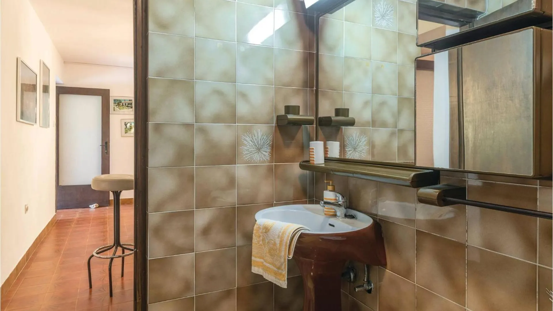 3 Bedroom Lovely Home In Manjadvorci Croatia