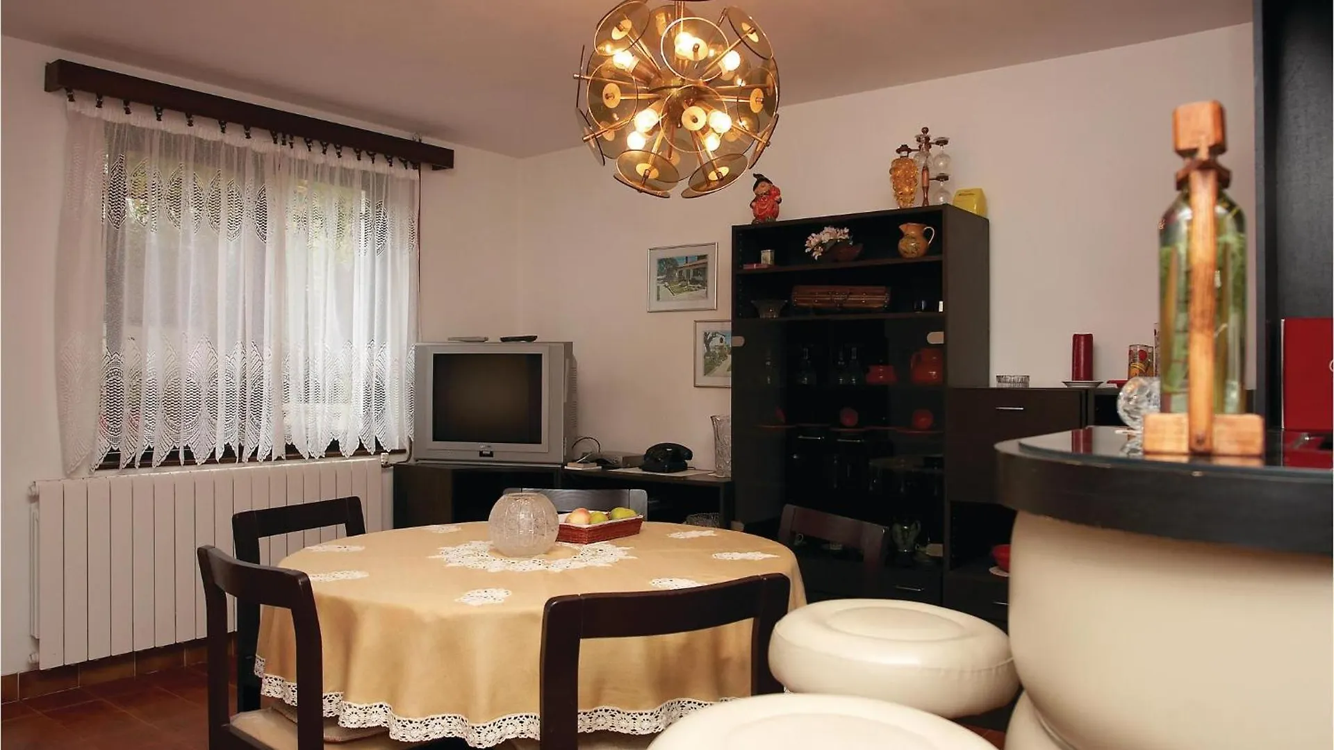 Holiday home 3 Bedroom Lovely Home In Manjadvorci