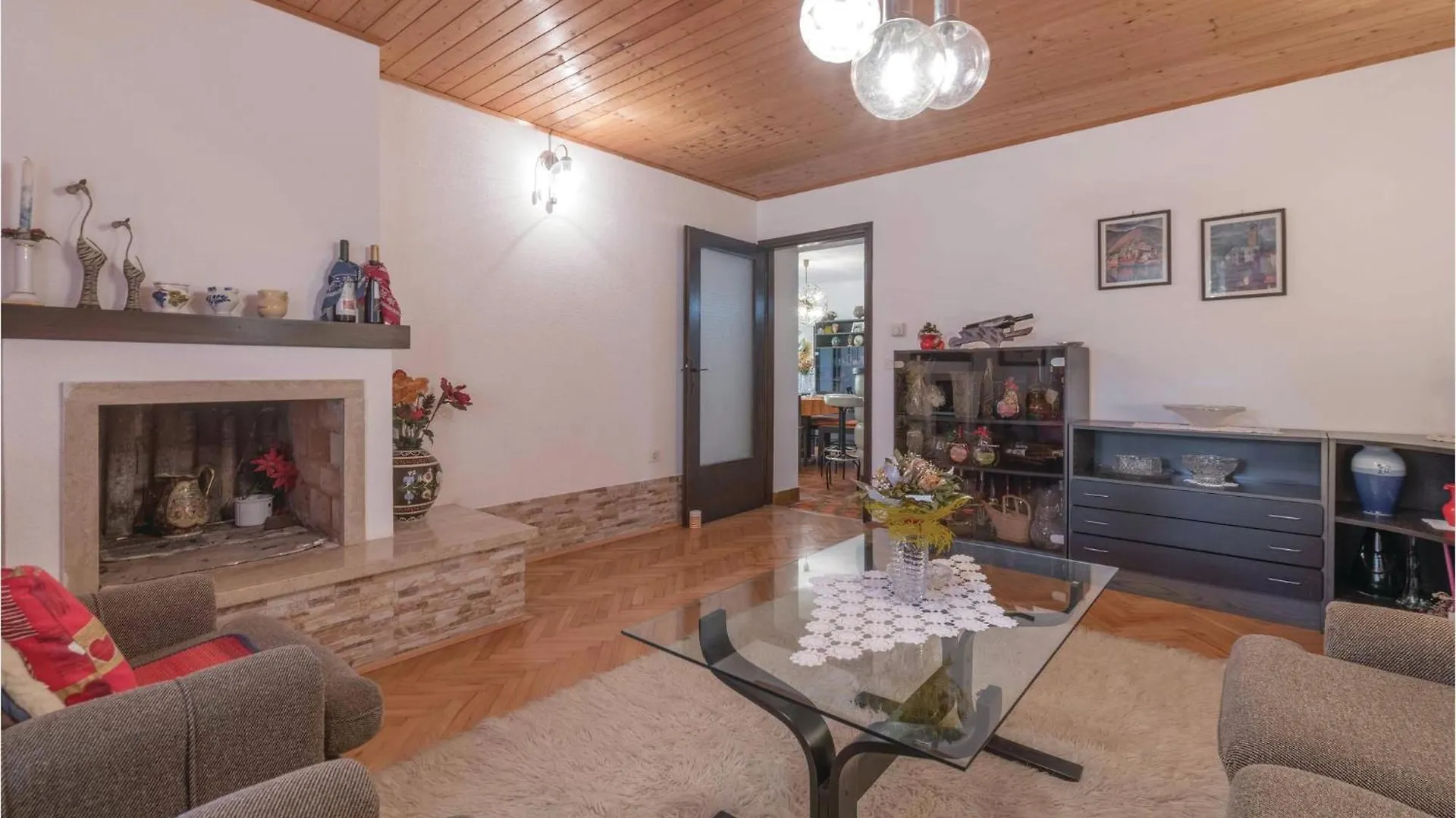 3 Bedroom Lovely Home In Manjadvorci Croatia